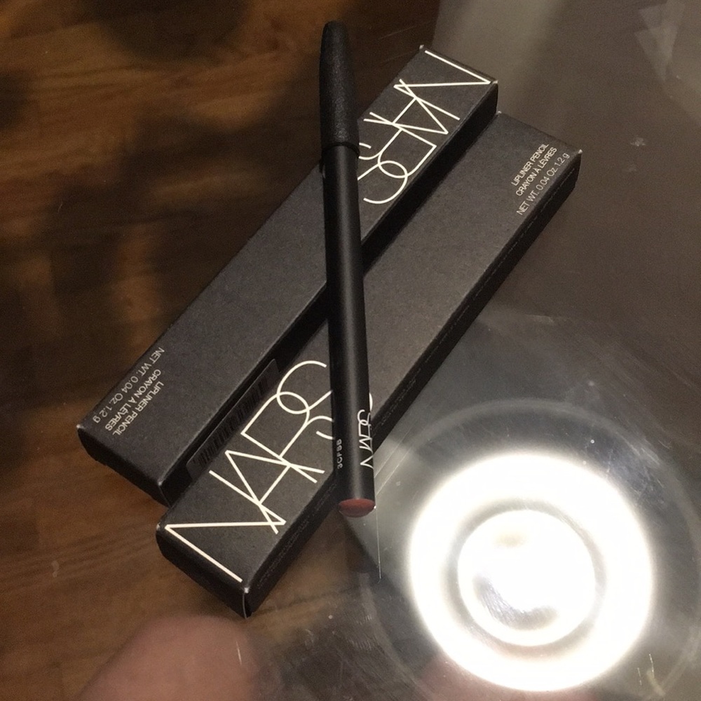 Lip Liner